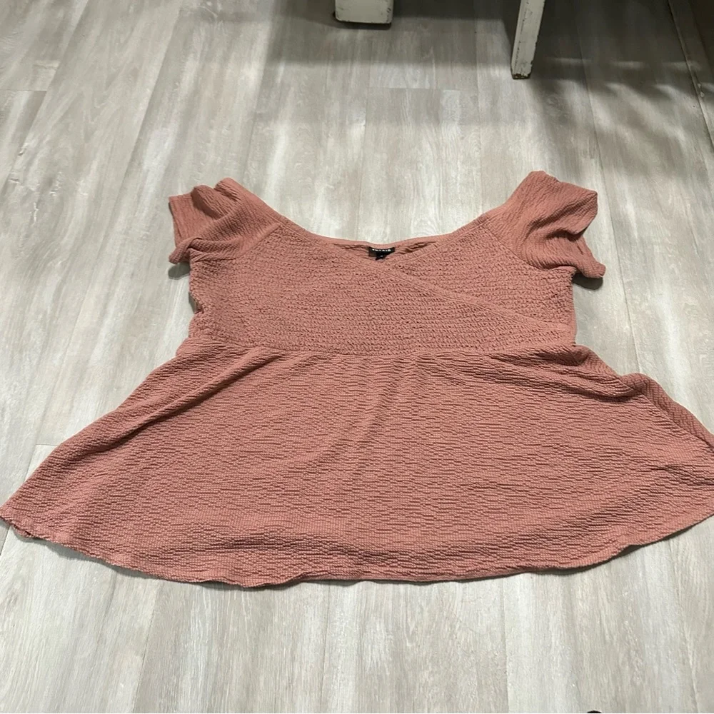 Torrid Dusty Pink Smocked Knit V Neck Top Sz 3X - Picture 2 of 8